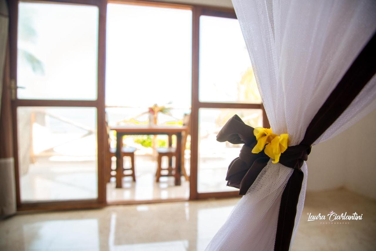 Uroa Zanzibar Vera Beach Hotel By Moonshine Dikoni 外观 照片
