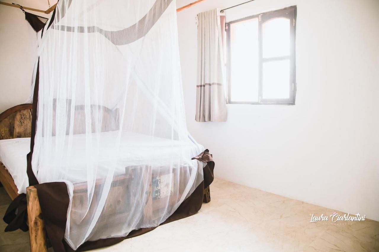 Uroa Zanzibar Vera Beach Hotel By Moonshine Dikoni 外观 照片