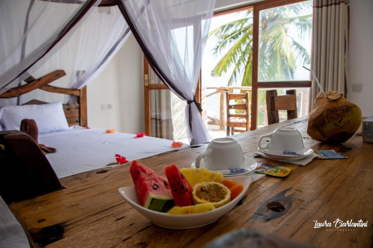 Uroa Zanzibar Vera Beach Hotel By Moonshine Dikoni 外观 照片