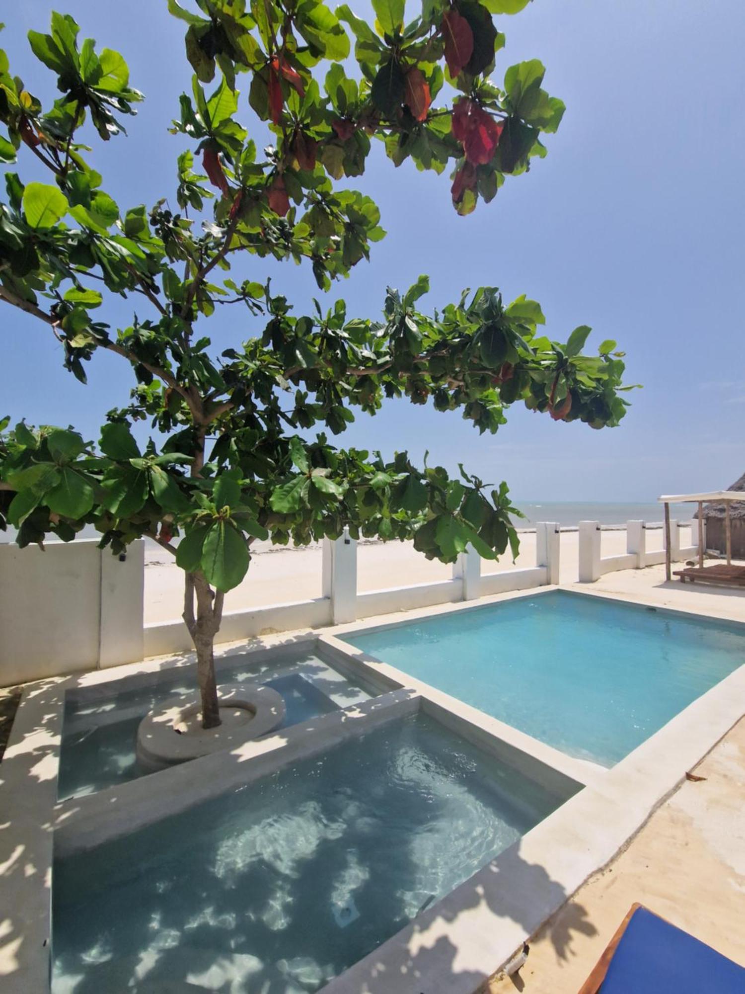 Uroa Zanzibar Vera Beach Hotel By Moonshine Dikoni 客房 照片